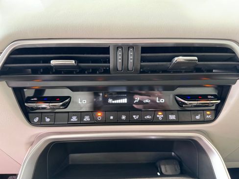 Used 2024 MAZDA CX-90 3.3 Turbo S w/ Premium Package AWD/4WD image 19