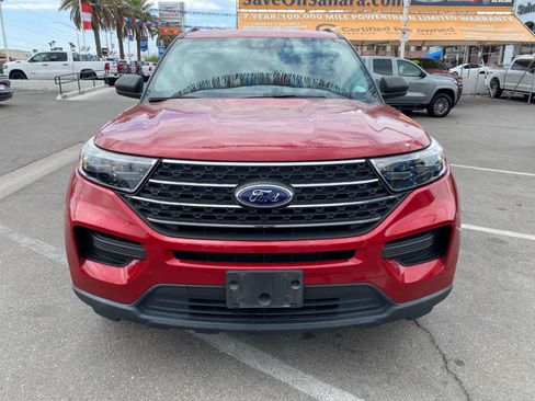 Used 2022 Ford Explorer XLT RWD image 2