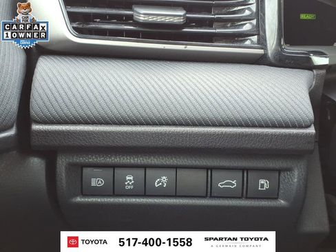 Used 2025 Toyota Camry SE FWD image 17