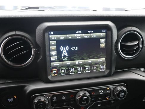 Used 2021 Jeep Wrangler Unlimited Sahara w/ Cold Weather Group AWD/4WD image 16