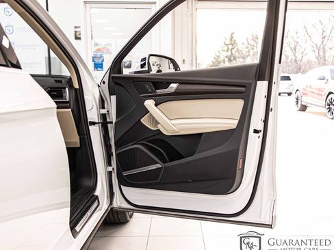 Used 2024 Audi Q5 2.0T Premium Plus w/ Premium Plus Package image 43
