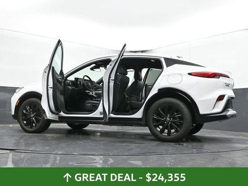 Used 2025 Buick Envista Sport Touring image 73