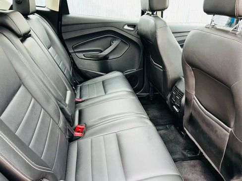 Used 2013 Ford C-MAX SEL FWD image 27
