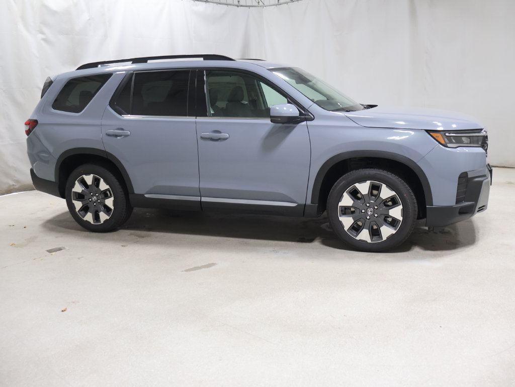 New 2026 Honda Pilot Touring image 5