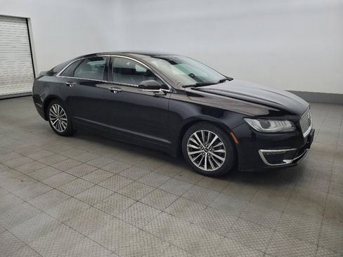 Used 2020 Lincoln MKZ image 11
