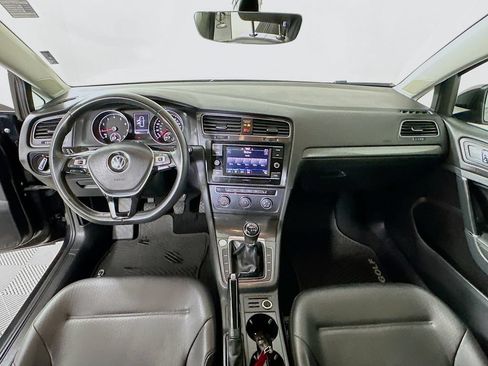 Used 2020 Volkswagen Golf 4-Door FWD image 3