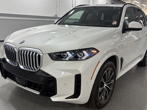 Used 2026 BMW X5 xDrive40i AWD/4WD image 5
