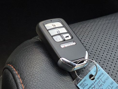 Certified 2022 Honda Pilot TrailSport image 32
