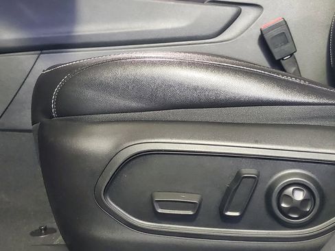 Used 2023 Jeep Grand Cherokee Limited image 15