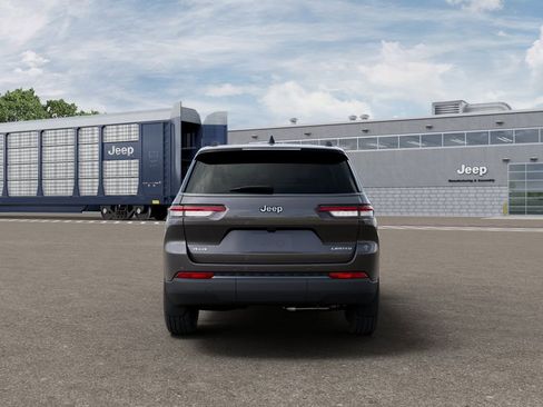 New 2026 Jeep Grand Cherokee L Limited w/ Limited Altitude Package AWD/4WD image 7