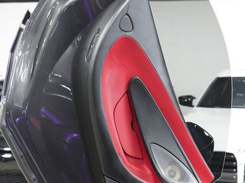 Used 2017 McLaren 570S Coupe RWD image 11