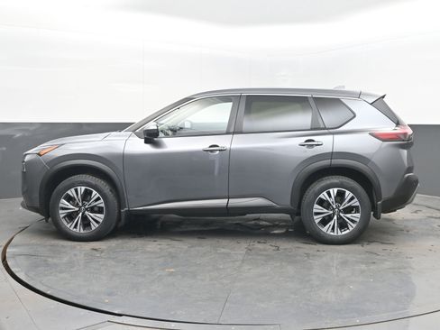 Certified 2023 Nissan Rogue SV image 5