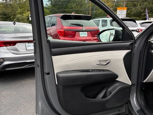 Used 2025 Hyundai Tucson SEL AWD/4WD image 26