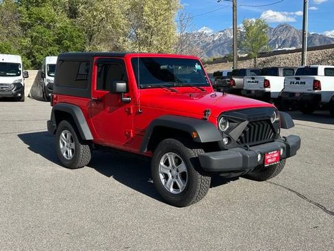 Used 2017 Jeep Wrangler Sport w/ Connectivity Group AWD/4WD image 9