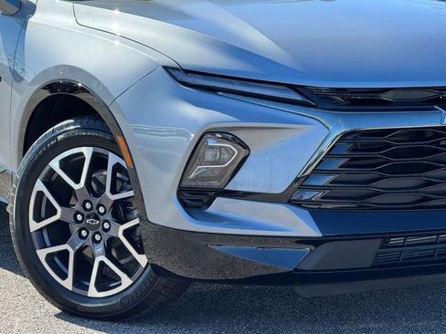 Used 2025 Chevrolet Blazer RS w/ Enhanced Convenience Package image 11