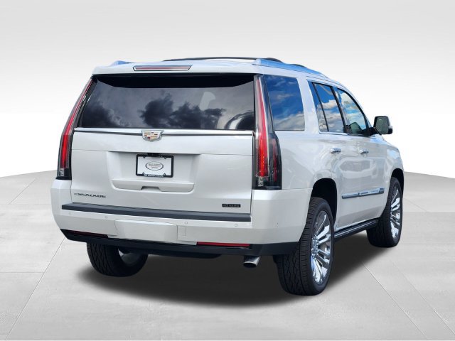 Used 2018 Cadillac Escalade Premium Luxury w/ LPO, Radiant Package AWD/4WD image 3