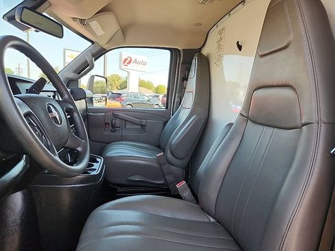 Used 2021 GMC Savana 3500 Extended w/ Power Convenience Package RWD image 11