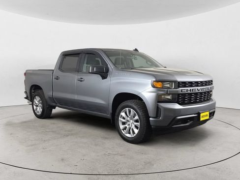 Certified 2020 Chevrolet Silverado 1500 Custom w/ Custom Value Package AWD/4WD image 3