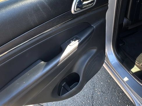 Used 2018 Jeep Grand Cherokee High Altitude AWD/4WD image 14