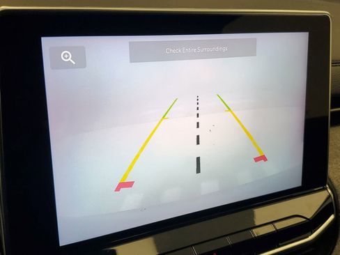 Used 2023 Jeep Compass Latitude image 19