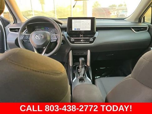 Used 2024 Toyota Corolla Cross LE AWD/4WD image 15