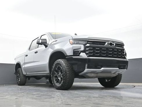 Used 2024 Chevrolet Silverado 1500 ZR2 w/ Technology Package AWD/4WD image 59
