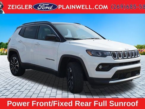 Used 2023 Jeep Compass Limited w/ Sun and Sound Group AWD/4WD image 7