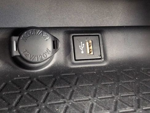 Certified 2024 Toyota RAV4 LE FWD image 21