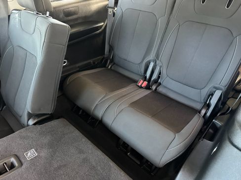 Used 2023 Jeep Grand Cherokee L Laredo w/ MOPAR Finishing Package AWD/4WD image 14