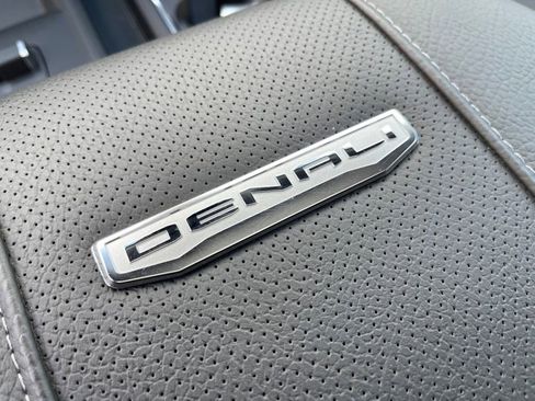 Used 2025 GMC Sierra 3500 Denali w/ Denali Reserve Package AWD/4WD image 24
