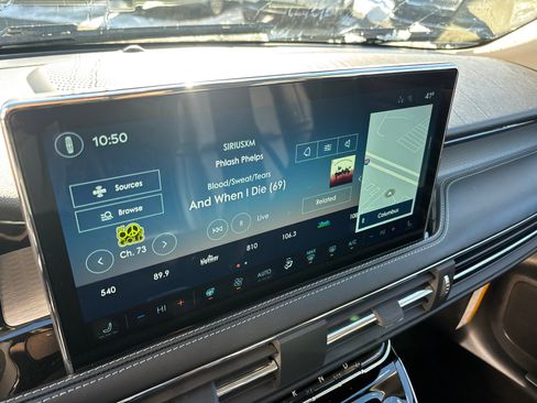 New 2026 Lincoln Corsair Premiere image 19