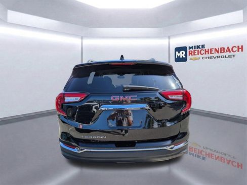 Used 2023 GMC Terrain SLT w/ Infotainment Package II FWD image 5