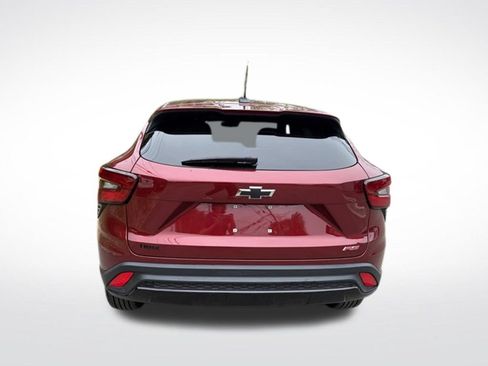 Used 2024 Chevrolet Trax RS FWD image 5