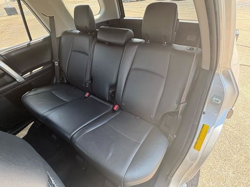 Used 2018 Toyota 4Runner Limited AWD/4WD image 38