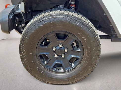 Used 2022 Jeep Gladiator Mojave w/ LED Lighting Group AWD/4WD image 10