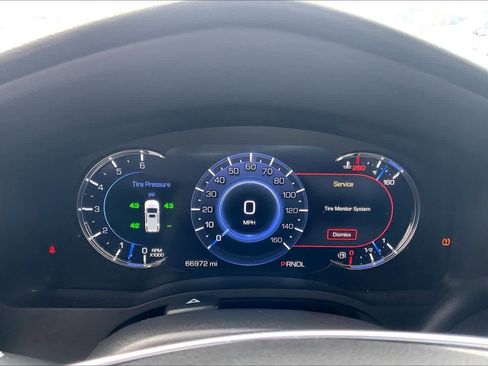 Used 2018 Cadillac Escalade ESV Luxury image 24