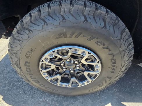 Used 2025 Ford F150 Raptor w/ Equipment Group 803A Raptor R AWD/4WD image 4