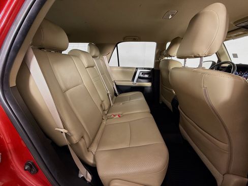 Used 2014 Toyota 4Runner SR5 RWD image 34