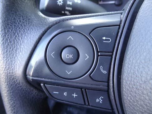 Used 2023 Toyota Corolla LE FWD image 15