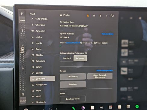 Used 2022 Tesla Model X Plaid image 21