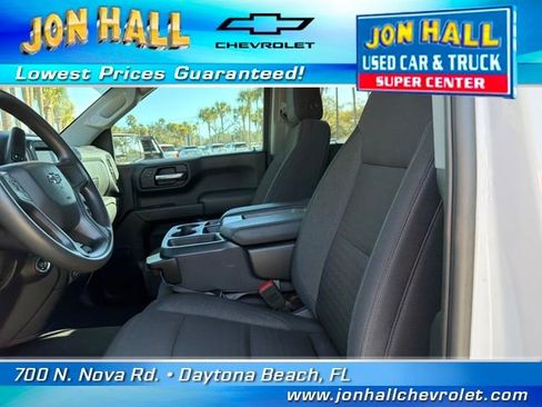 Used 2024 Chevrolet Silverado 1500 Custom Trail Boss w/ Dark Appearance Package image 19