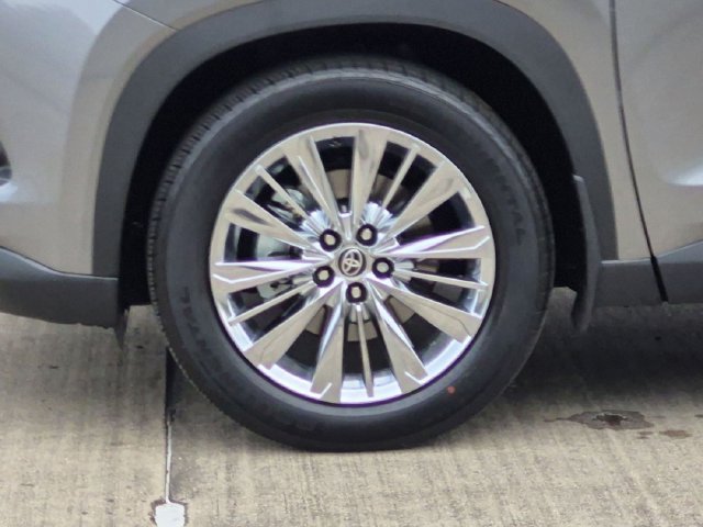 Certified 2026 Toyota Grand Highlander AWD image 10
