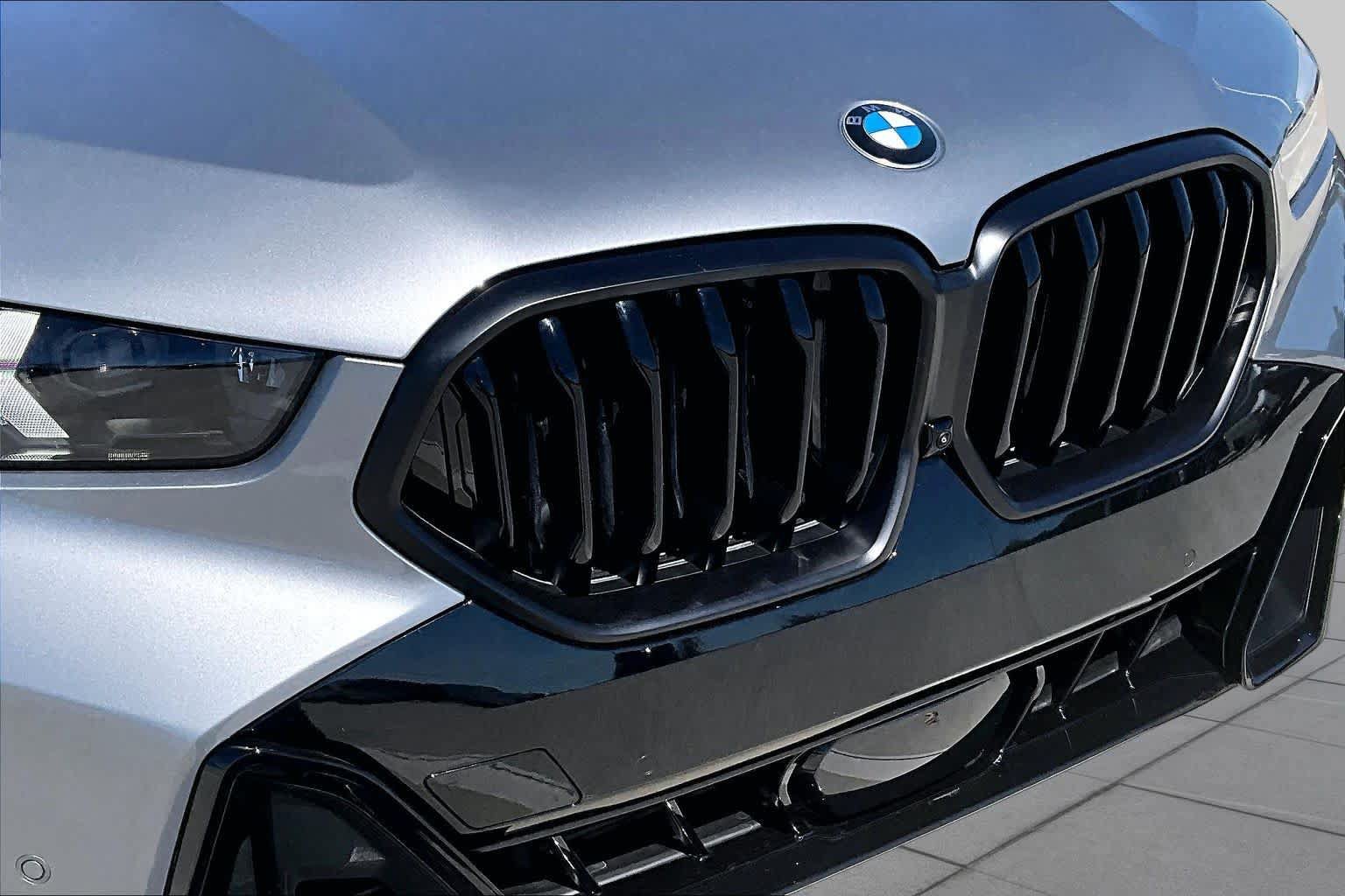Used 2026 BMW X6 xDrive40i w/ Executive Package AWD/4WD image 28