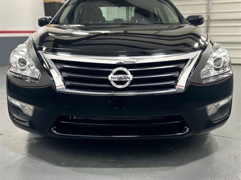 Used 2014 Nissan Altima 2.5 S w/ Display Audio Package image 15