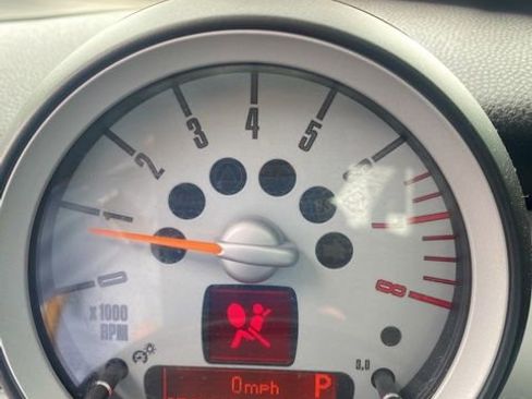 Used 2007 MINI Cooper Hardtop FWD image 8