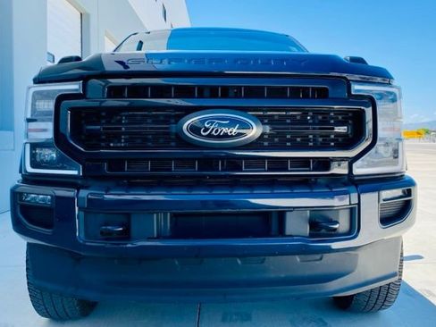 Certified 2022 Ford F250 Lariat AWD/4WD image 2