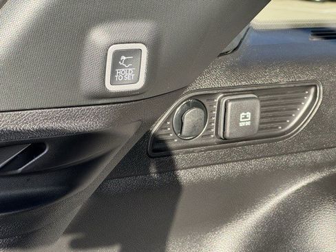 New 2025 Jeep Grand Cherokee Limited image 32