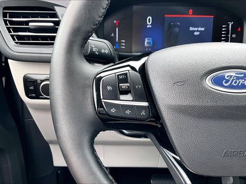 Certified 2023 Ford Escape Active AWD/4WD image 18