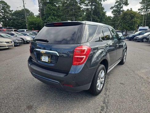 Used 2017 Chevrolet Equinox LS AWD/4WD image 6