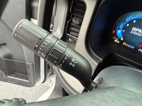 Used 2025 Ford Bronco Big Bend image 31